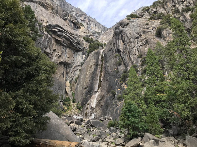 Yosemite NP Wandern im Umfeld der Lodge